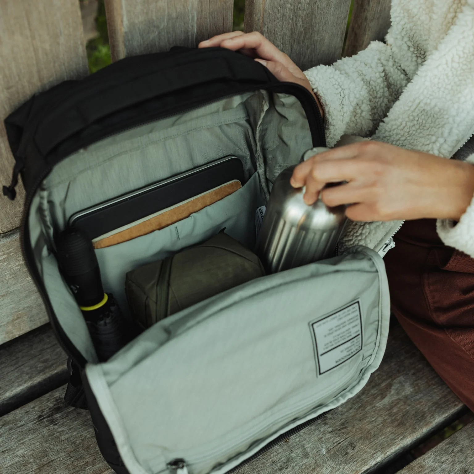 CIVIC Bookbag 22L - Image 26