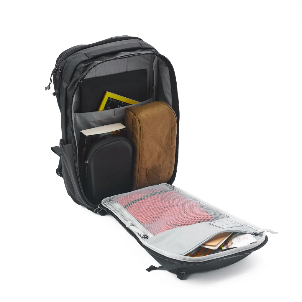 CIVIC Travel Bag - Image 5