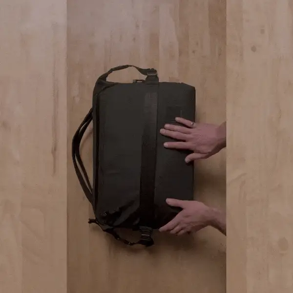 Transit Briefcase 20L - Image 16